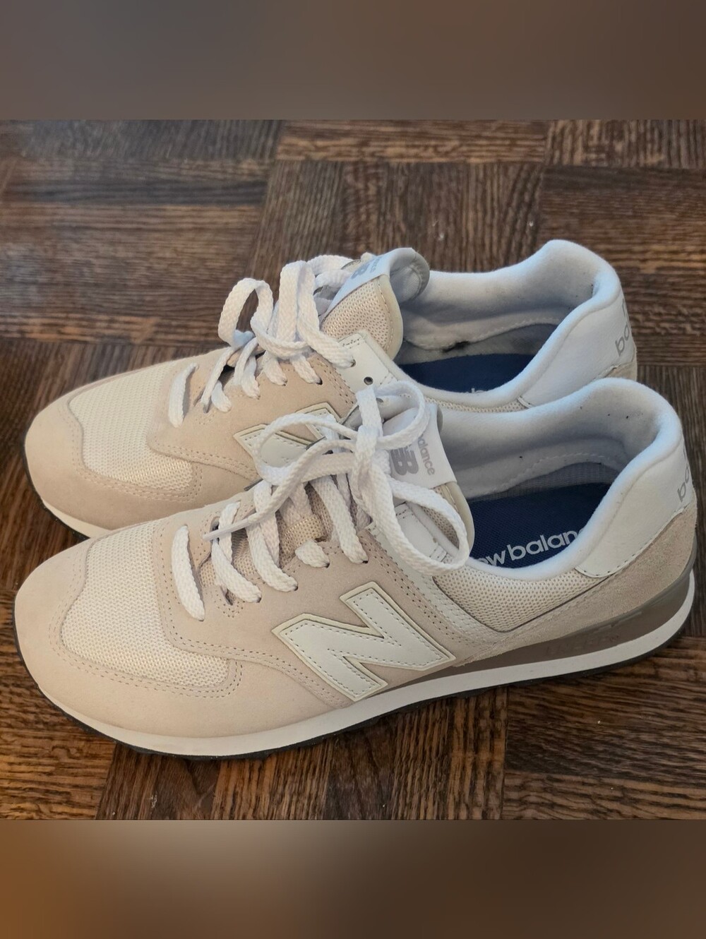 New Balance Men's Beige Lifestyle Sneaker